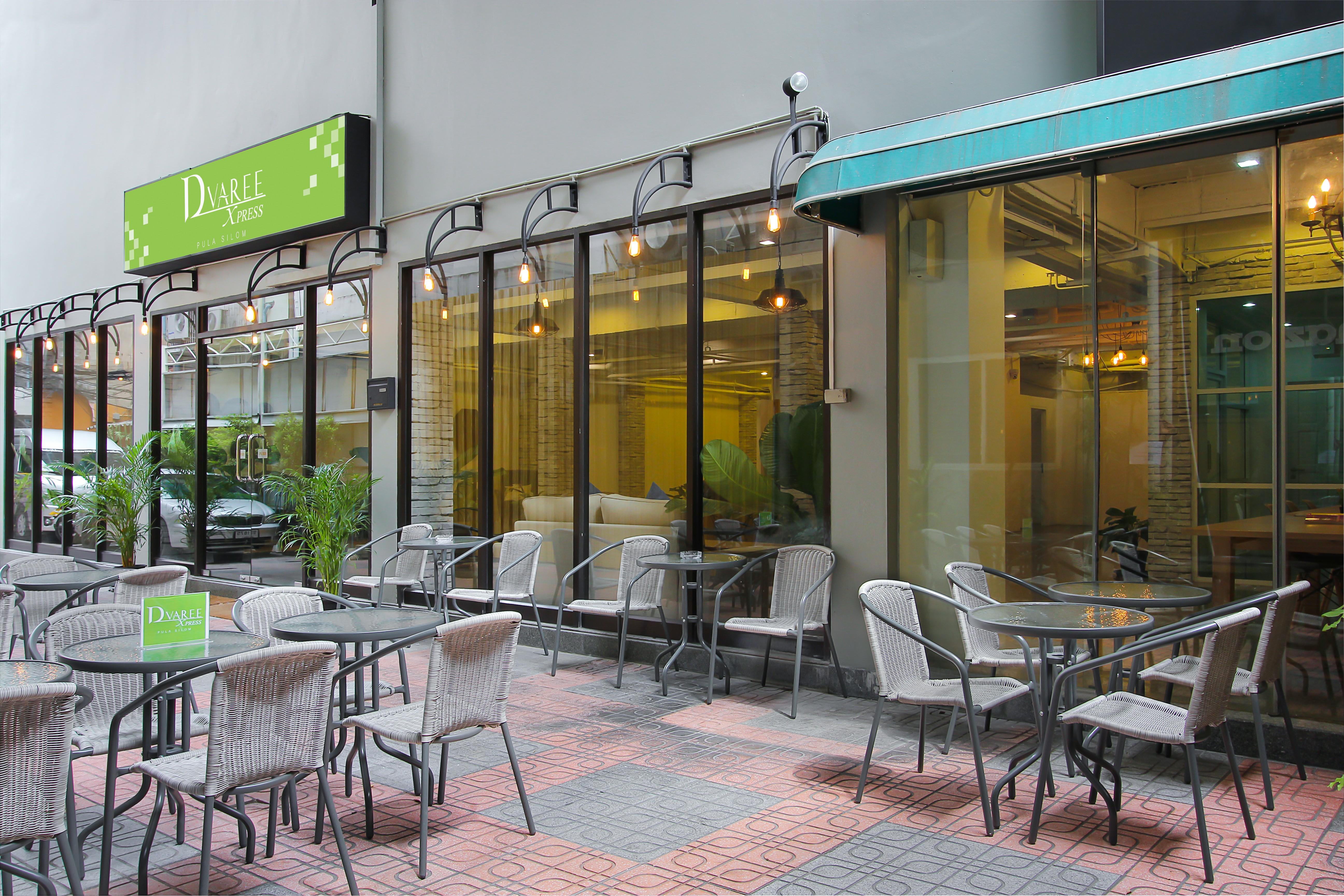 Hotel Pula Silom Bangkok Exterior foto